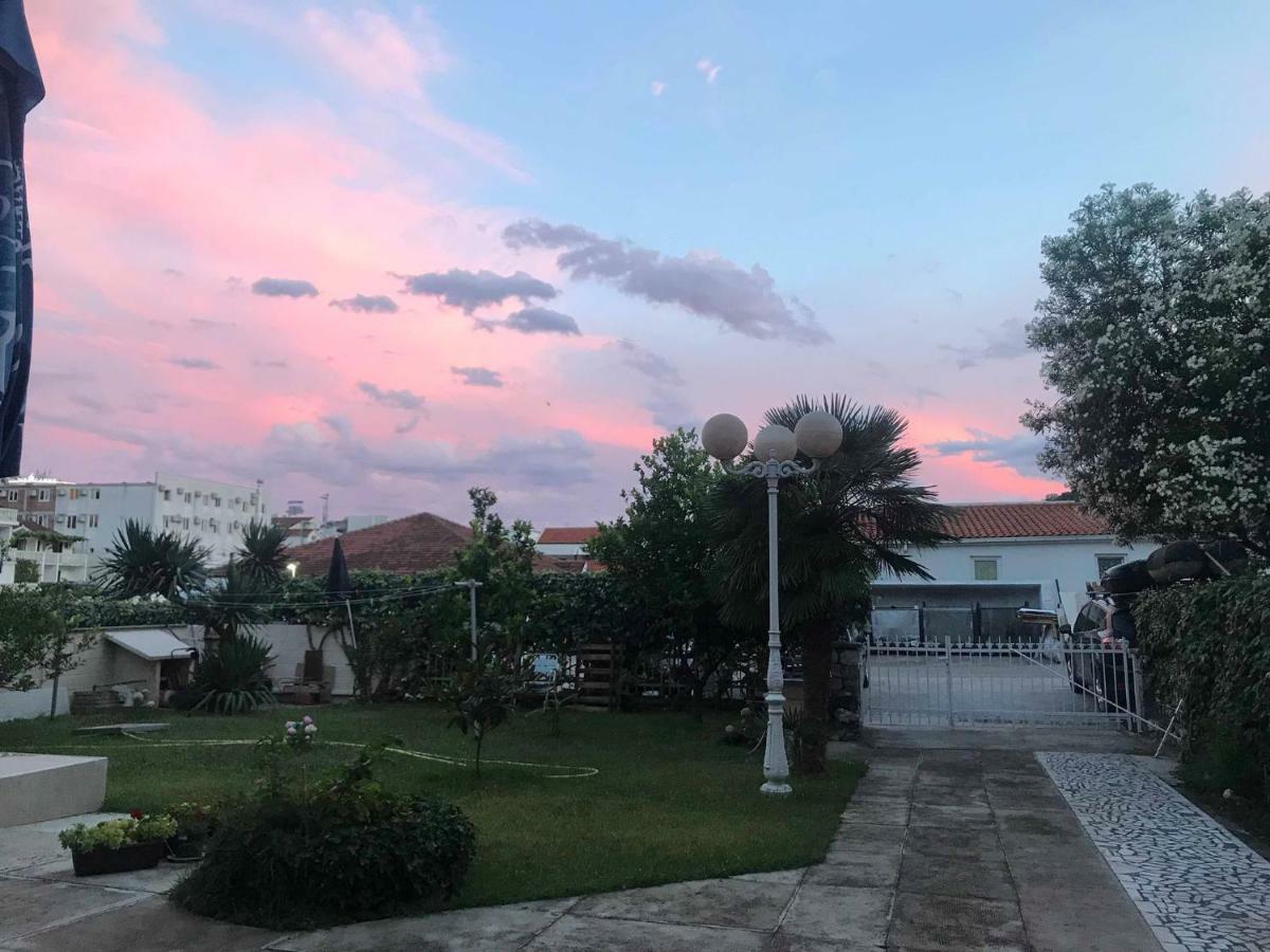 Apartments Batalo Будва Экстерьер фото